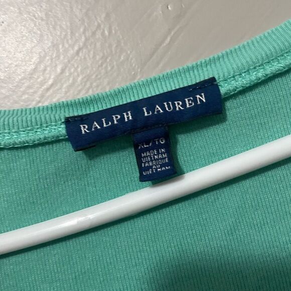 Ralph Lauren v neck  - Picture 2 of 3